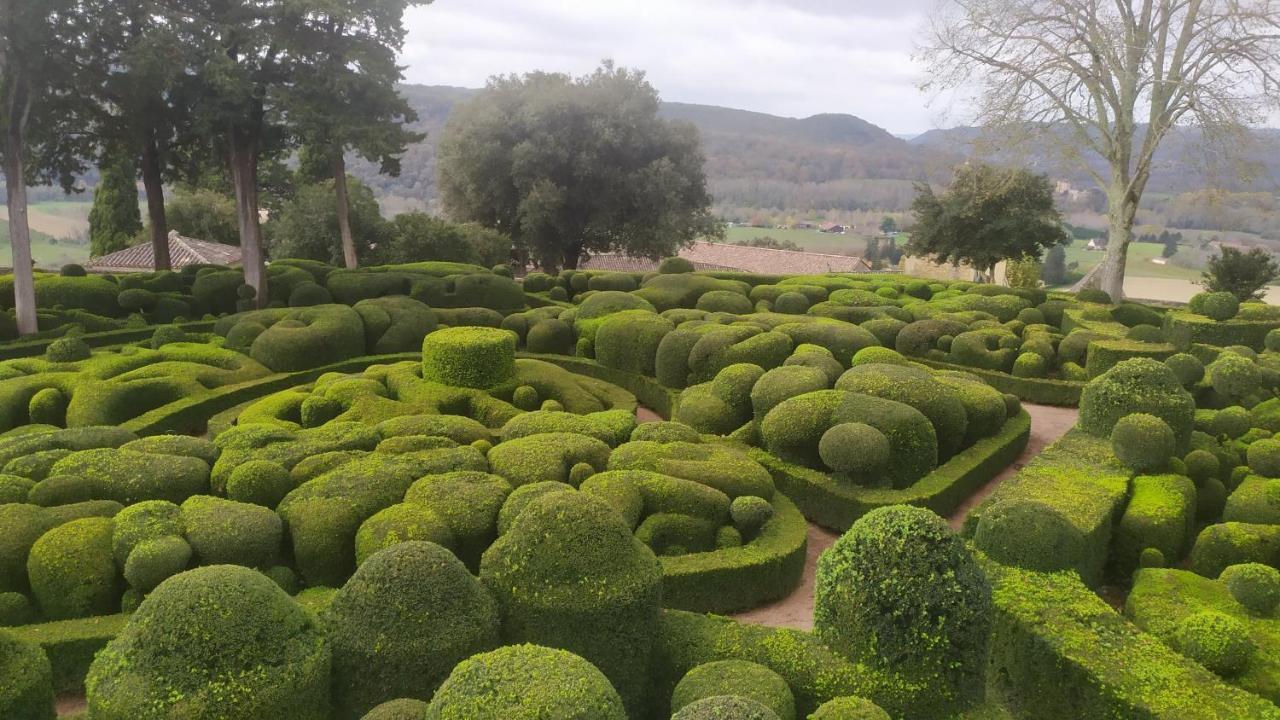 Le Clos De La Musardise - Gites De Charme Avec Piscine Chauffee Salignac Eyvigues エクステリア 写真