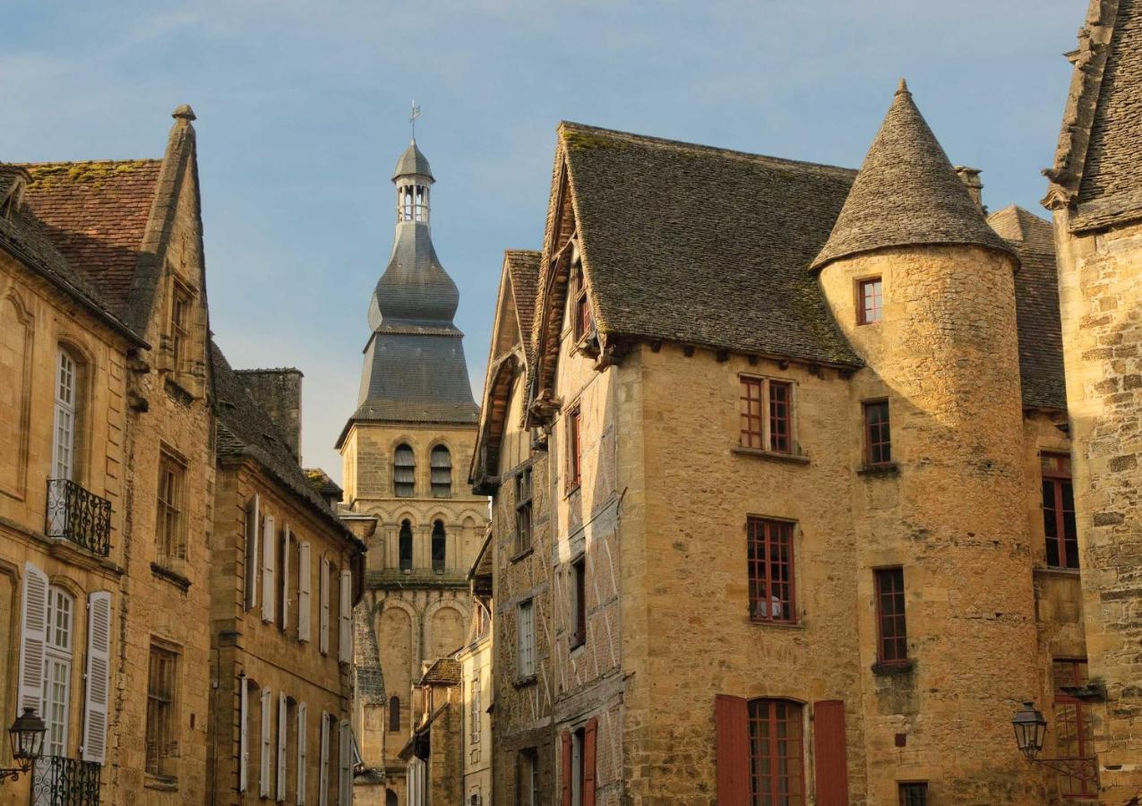Le Clos De La Musardise - Gites De Charme Avec Piscine Chauffee Salignac Eyvigues エクステリア 写真