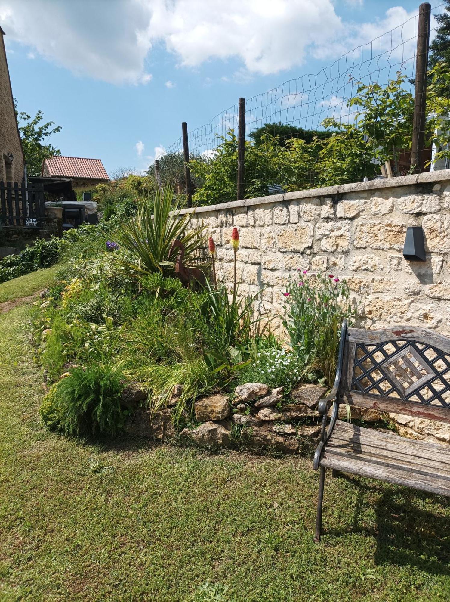 Le Clos De La Musardise - Gites De Charme Avec Piscine Chauffee Salignac Eyvigues エクステリア 写真
